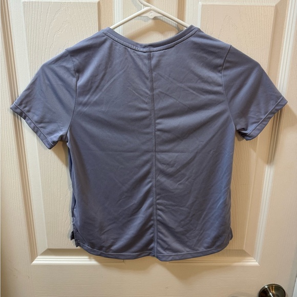 Nike Dri-Fit T-Shirt. Size S Kids.  New with tags. - Picture 4 of 4